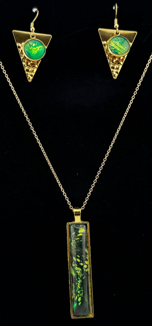 Green and Gold Slim Necklace and Earring Set