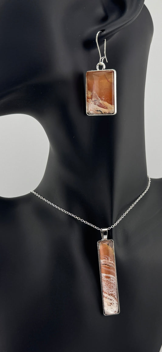 Peach/Copper Slim Necklace with Earrings