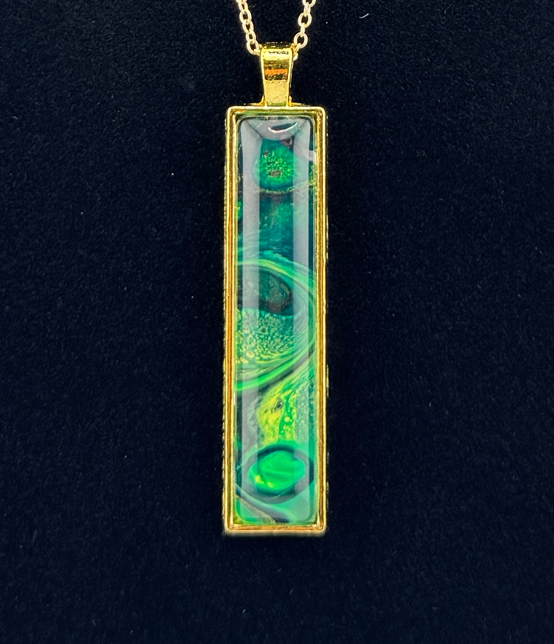Emerald Wave Slim Necklace