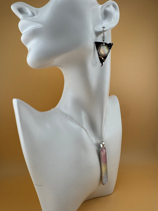 Pastel Layered Slim Necklace and Earrings